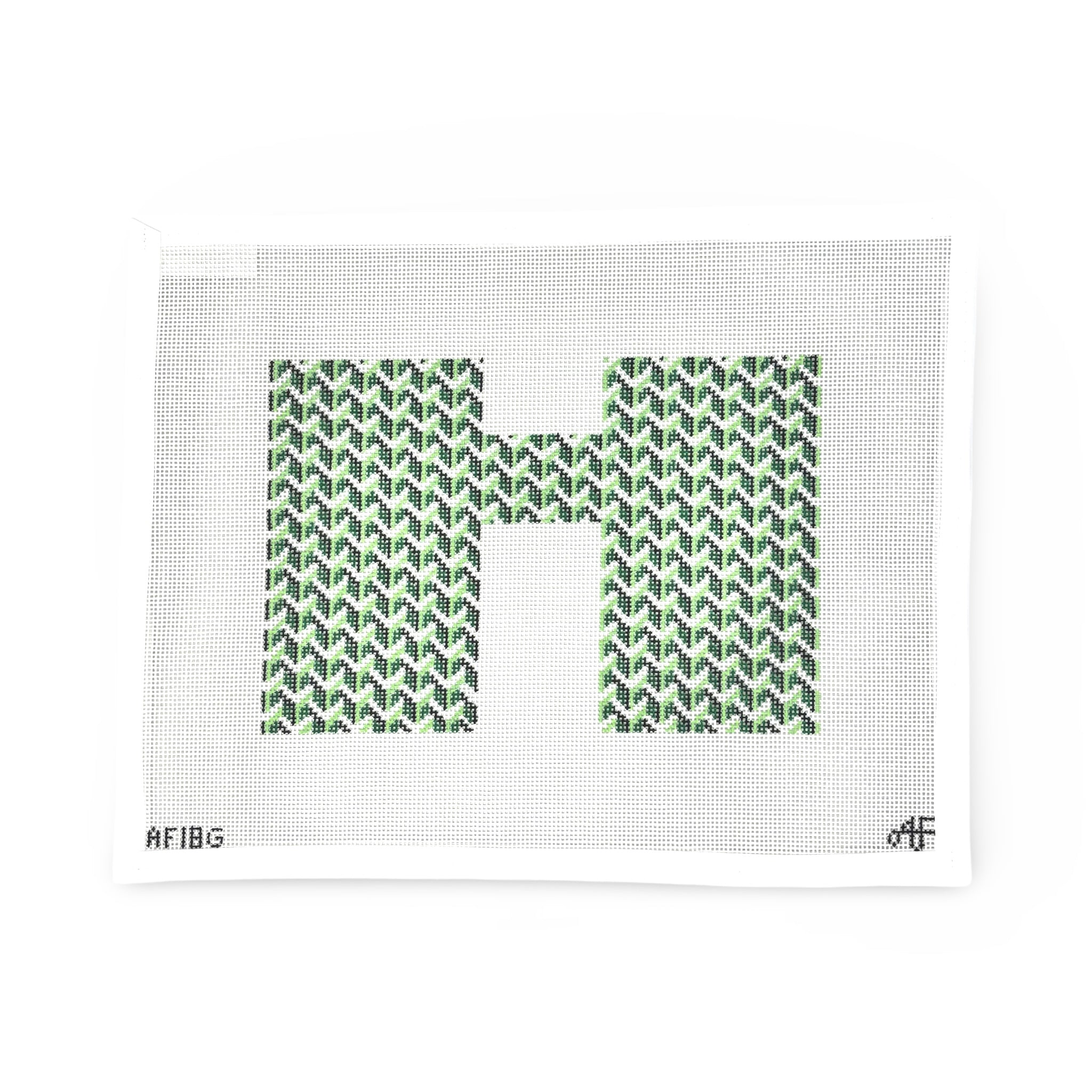 Y PATTERN GREEN MONOGRAM POUCH FRONT